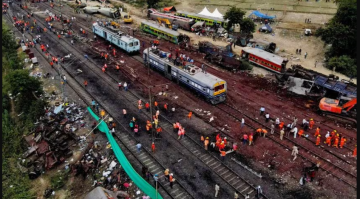 भारतमा रेल दुर्घटना भएको ५१ घण्टापछि सेवा पुनः सञ्चालनमा